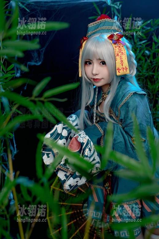 爆机少女喵小吉 瑜伽不是她的唯一:爆机少女喵小吉的性感写真图包,光影交错,意外惊喜!