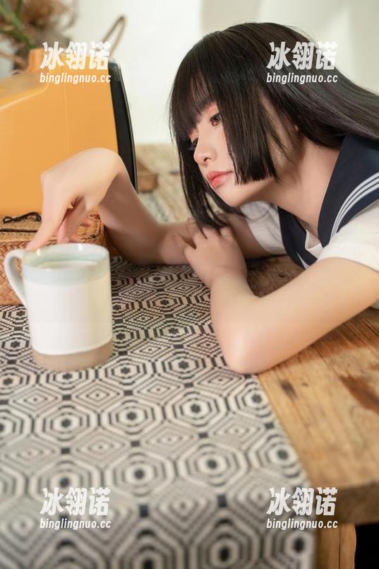 隐秘的任务，爆机少女喵小吉为你揭开间谍过家家-约尔·福杰的图集，下载吧！
