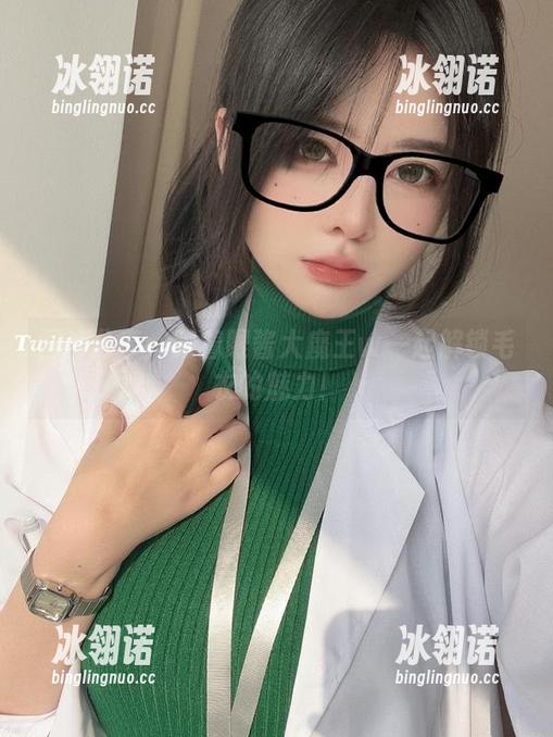 眼酱大魔王w 图库分享:跟着眼酱大魔王w一起解锁毛衣的魅力!