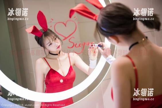 秀人网 - 私房写真：凯竹廿十，天台上你想象不到的轻盈与迷离