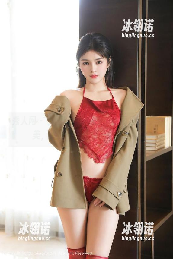 秀人网 - 小雨baby和服：套图里的古典美，冷风中竟透着一丝热意。