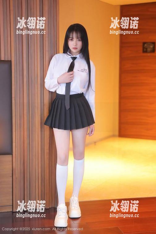 秀人网 - 李佳芮Cherie与她的女仆图包：一场视觉的诱惑，非你莫属