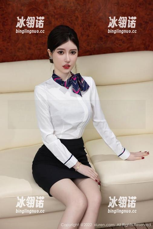秀人网 - 谁说泳衣只能用来游泳？下载杨晨晨Yome全集，水里水外都好看！