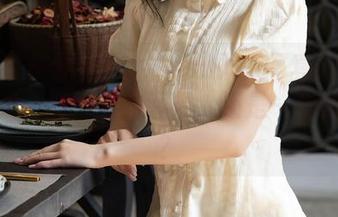 秀人网 – 梦娜Vanessa双人写真：你觉得这是一对情侣的幸福，还是一样的神秘？