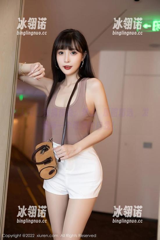 秀人网 - 短裤传说：梦心玥原图精选，发现每一个奇妙的自我！