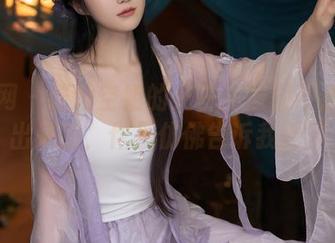 秀人网 – 璀灿空姐的光芒：原图不止是拍出来的，作品仿佛告诉我更多