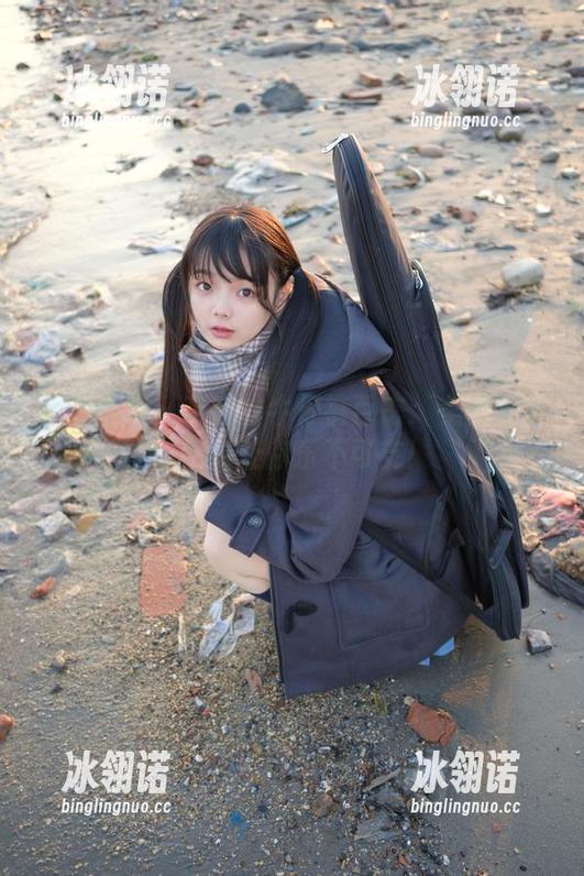 稚乖画册-夜夜 稚乖画册 - 夜夜的牛仔裤百态:美图合集,绝对让你乐不可支!
