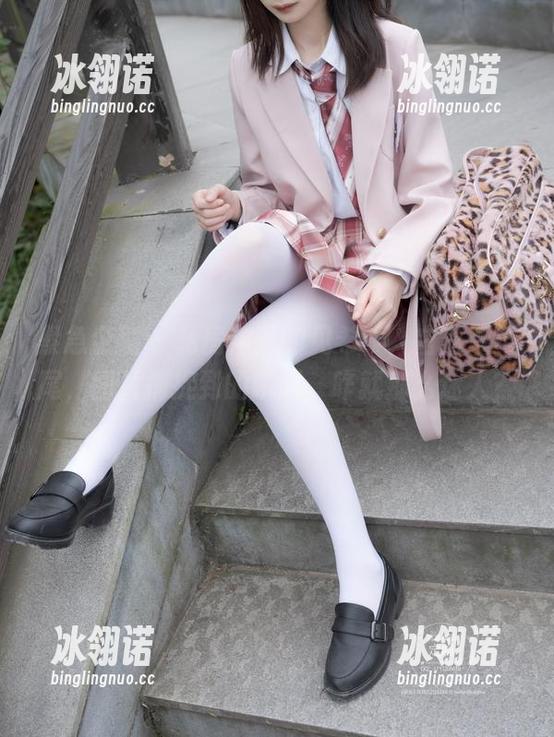 紧急企划-见希w 紧急企划 - 私房角落的见希w,白丝双马尾,图片捕捉到的瞬间,咋就那么迷人?