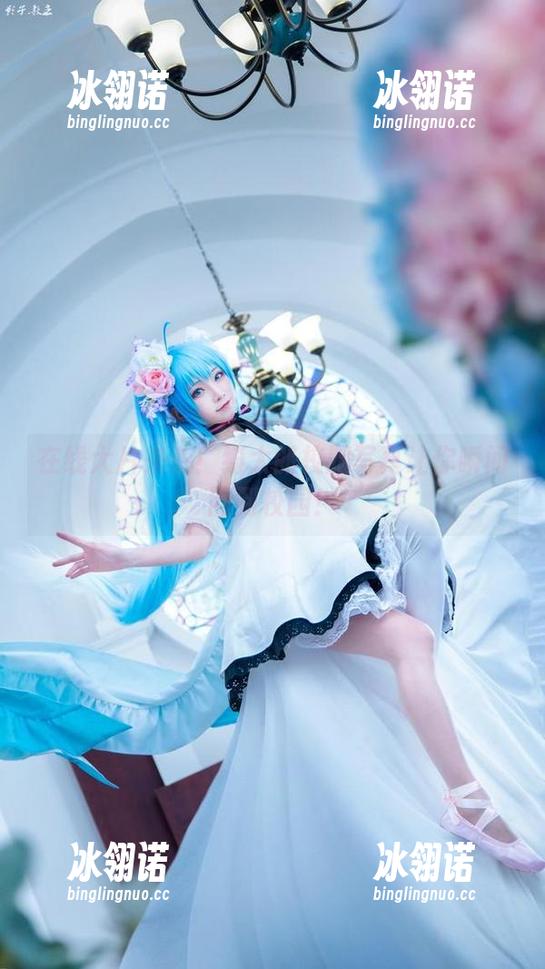 在线大片来袭！绮太郎校服写真让你瞬间回到校园！