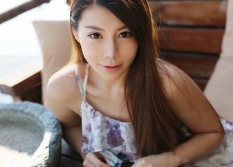 美媛馆 – 王馨瑶yanni美腿图集，谁说腿不能当偶像？快来冲浪！