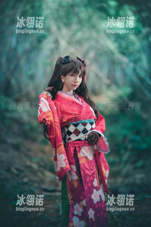 图片里的迷失人形QUQ：她的无圣光日常，真有点情绪哦。