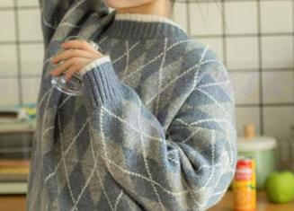 观看镜酱的纺写真，巧妙地炸了我一下，哈哈