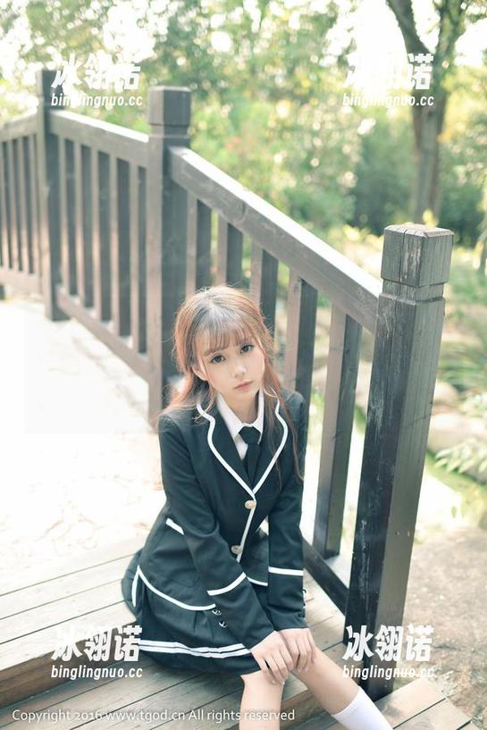 青豆客 - “宛恩miyu和服套图——可惜只有衣服，不是她的魅力”难道要下载来看看？