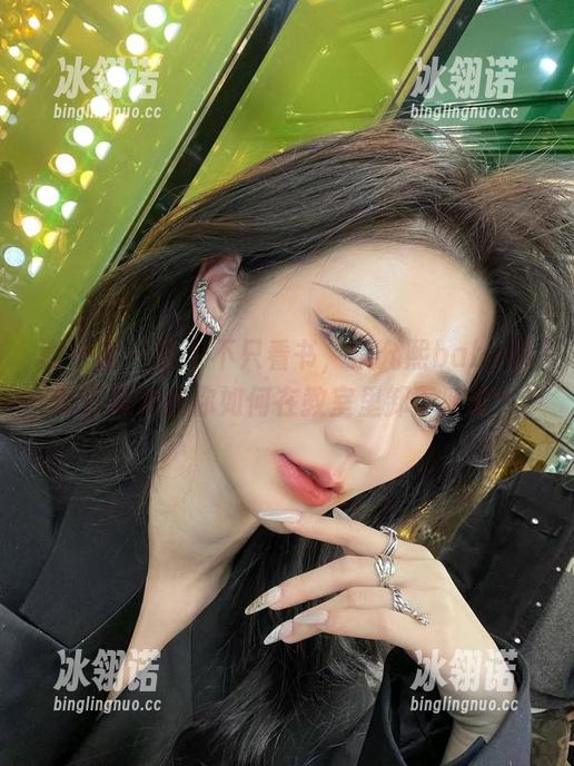 微密圈 - 学习不只看书，黎允熙baby最新写真集教你如何在教室里卸下防备！